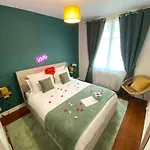 Cocon De La Tour - Jacuzzi - Nuit Romantique 아파트 콩피에뉴