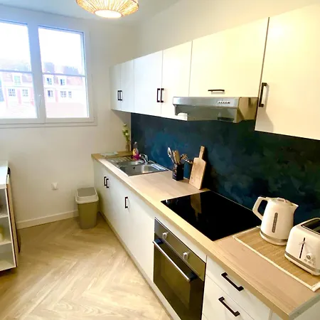 Cocon De La Tour - Jacuzzi - Nuit Romantique Appartement Compiègne