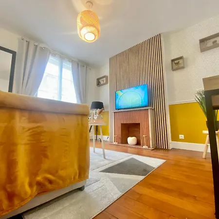 Cocon De La Tour - Jacuzzi - Nuit Romantique 아파트 콩피에뉴