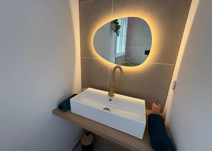 Cocon De La Tour - Jacuzzi - Nuit Romantique *