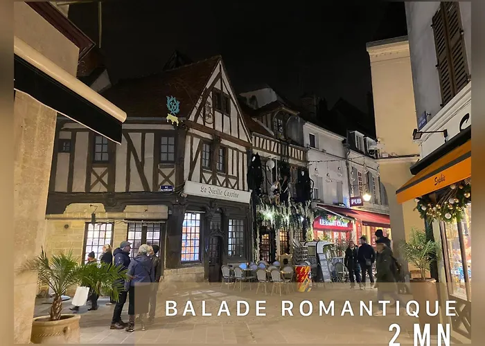 Appartement Cocon De La Tour - Jacuzzi - Nuit Romantique Compiègne